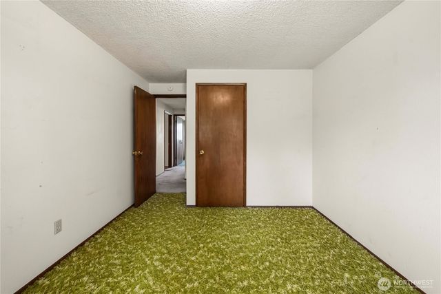 27915 90th Avenue E, Graham, WA 98338