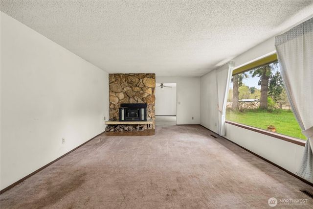 27915 90th Avenue E, Graham, WA 98338