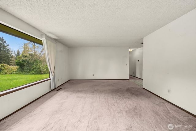 27915 90th Avenue E, Graham, WA 98338