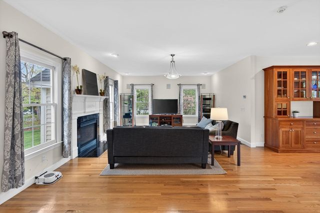 102 Argilla Rd, Andover, MA 01810