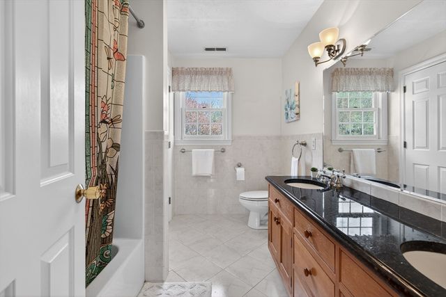 102 Argilla Rd, Andover, MA 01810