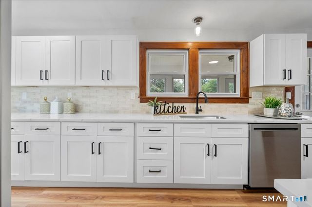 20 Shaker Road, Somers, CT 06071