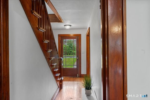 20 Shaker Road, Somers, CT 06071