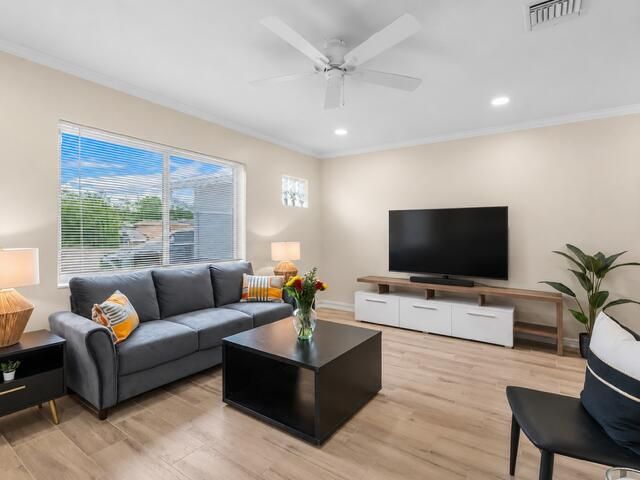 1539-1541 NE 15th Avenue, Fort Lauderdale, FL 33304