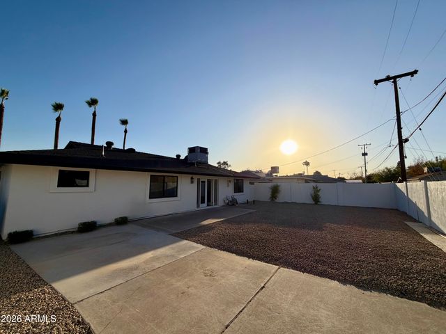 1914 W VIRGINIA Avenue, Phoenix, AZ 85009