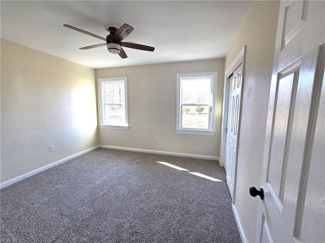 5901 Chuckatuck LN, Suffolk, VA 23432