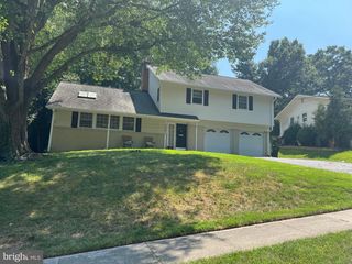 3301 BATTERSEA LN, Alexandria, VA 22309