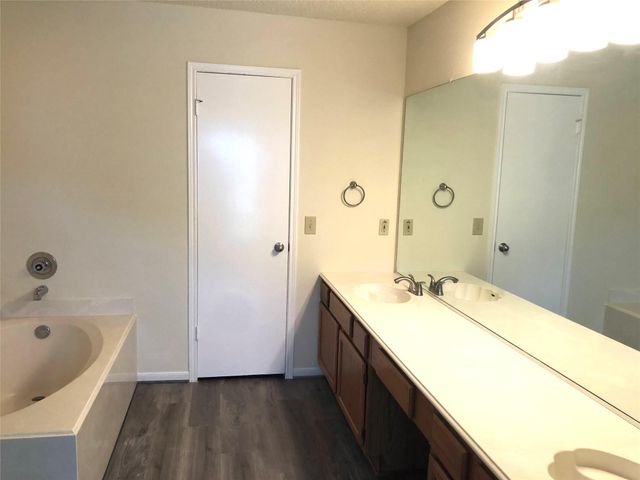 4819 Sunshine Drive, Sugar Land, TX 77479