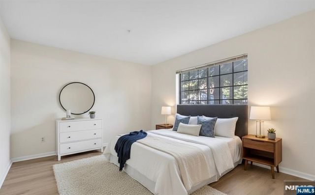 916 Thoreau, Mahwah, NJ 07430