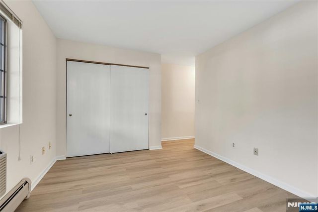 916 Thoreau, Mahwah, NJ 07430