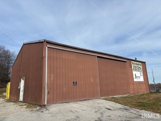 2465 Old Hwy 60 W, Mitchell, IN 47446