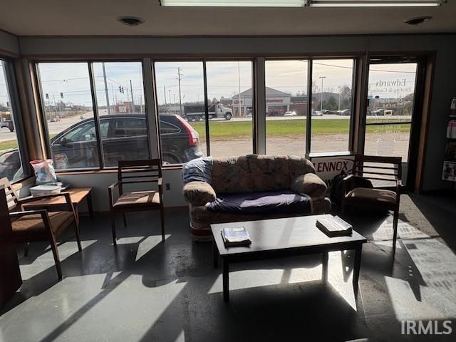 2465 Old Hwy 60 W, Mitchell, IN 47446