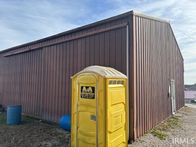 2465 Old Hwy 60 W, Mitchell, IN 47446