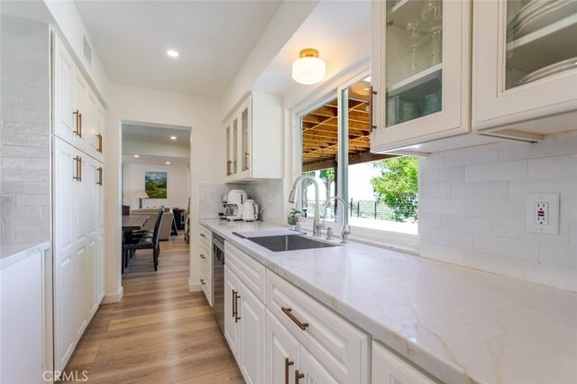 19707 Green Mountain Drive, Newhall, CA 91321