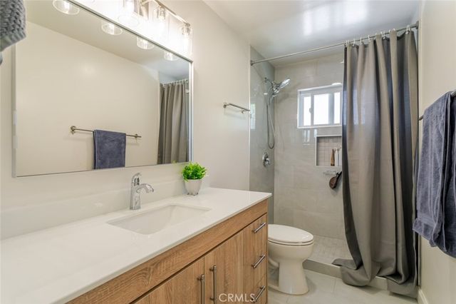 19707 Green Mountain Drive, Newhall, CA 91321