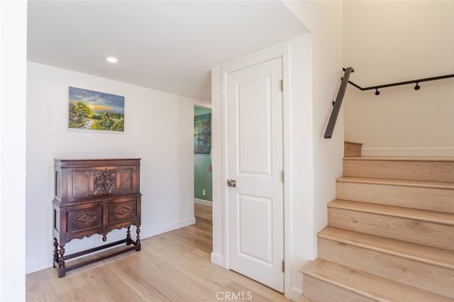 19707 Green Mountain Drive, Newhall, CA 91321