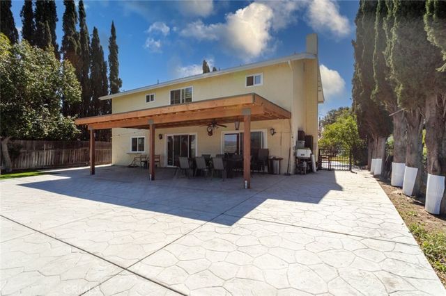 19707 Green Mountain Drive, Newhall, CA 91321
