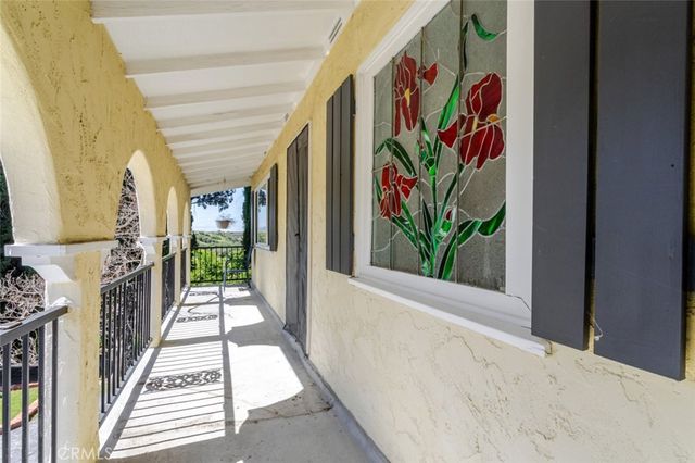 19707 Green Mountain Drive, Newhall, CA 91321