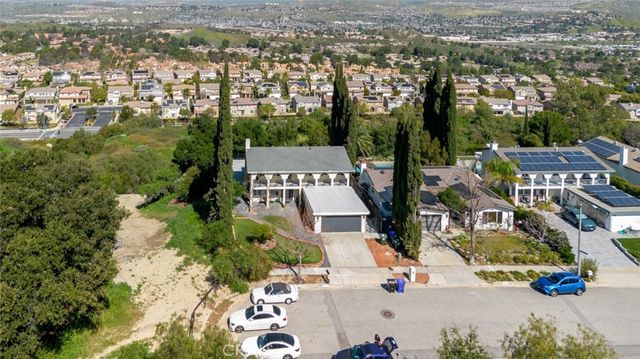 19707 Green Mountain Drive, Newhall, CA 91321