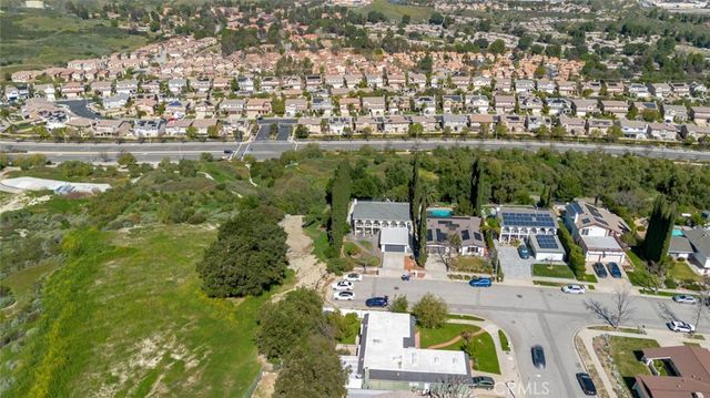 19707 Green Mountain Drive, Newhall, CA 91321