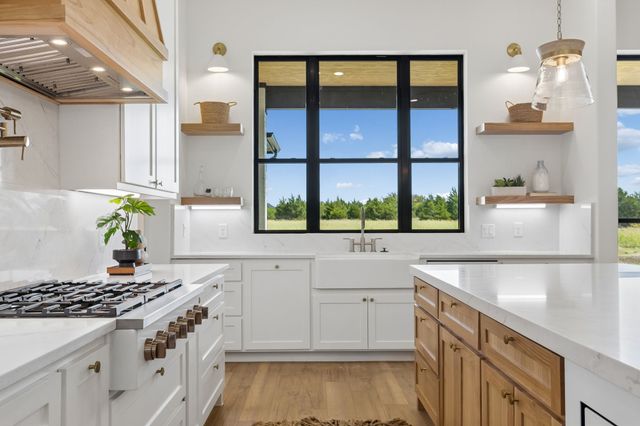 508 Robnett Road, Waxahachie, TX 75165