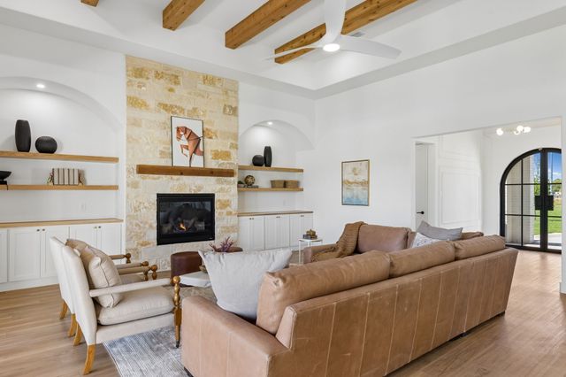 508 Robnett Road, Waxahachie, TX 75165