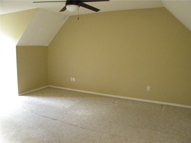 1616 S Tallgrass Drive, Fayetteville, AR 72701