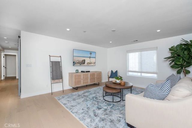 947 W Balboa, Newport Beach, CA 92661