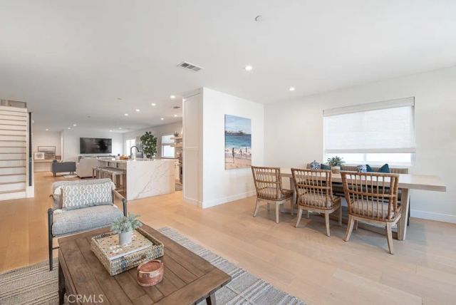 947 W Balboa, Newport Beach, CA 92661