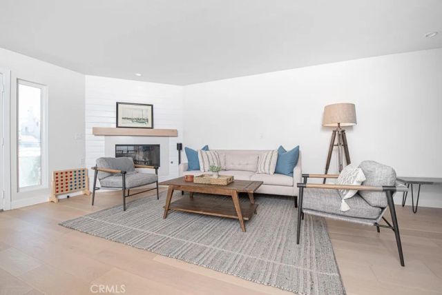 947 W Balboa, Newport Beach, CA 92661