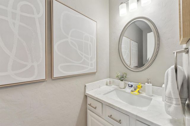 74 W Summer Storm Circle, The Woodlands, TX 77381