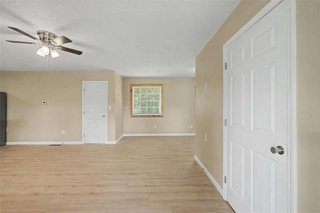 938 Mandeville Road, Carrollton, GA 30117