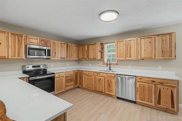 938 Mandeville Road, Carrollton, GA 30117