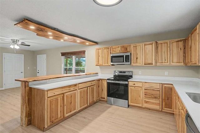 938 Mandeville Road, Carrollton, GA 30117
