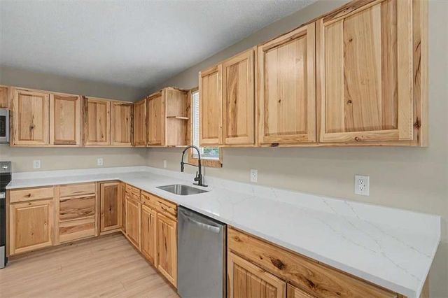 938 Mandeville Road, Carrollton, GA 30117