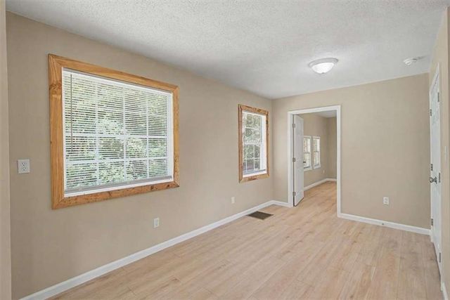 938 Mandeville Road, Carrollton, GA 30117