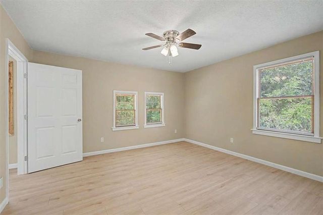 938 Mandeville Road, Carrollton, GA 30117