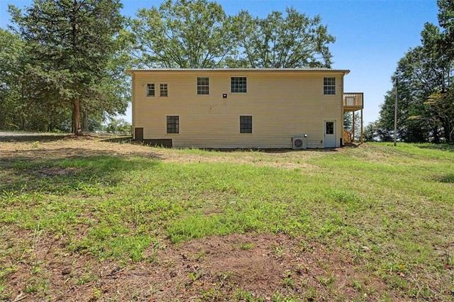 938 Mandeville Road, Carrollton, GA 30117
