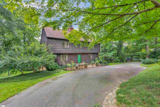 100 W Seven Oaks Drive, Greenville, SC 29605