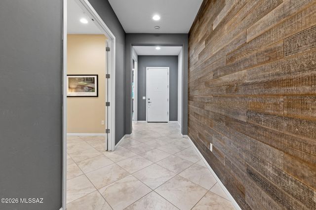 209 E Brookdale Way, Oro Valley, AZ 85755