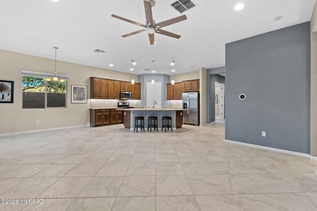 209 E Brookdale Way, Oro Valley, AZ 85755