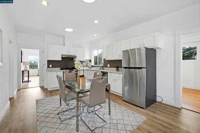 2011 Rosedale Ave, Oakland, CA 94601