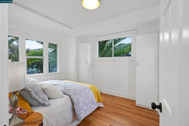 2011 Rosedale Ave, Oakland, CA 94601