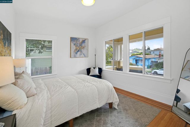 2011 Rosedale Ave, Oakland, CA 94601