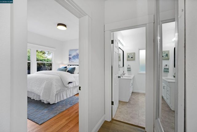 2011 Rosedale Ave, Oakland, CA 94601