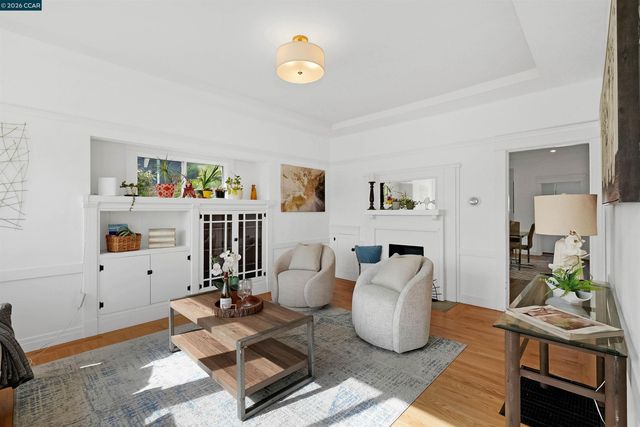 2011 Rosedale Ave, Oakland, CA 94601