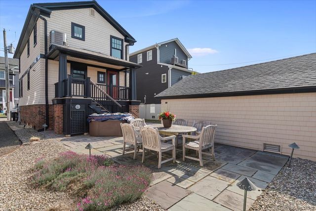 10 Point Beach Drive, Milford, CT 06460