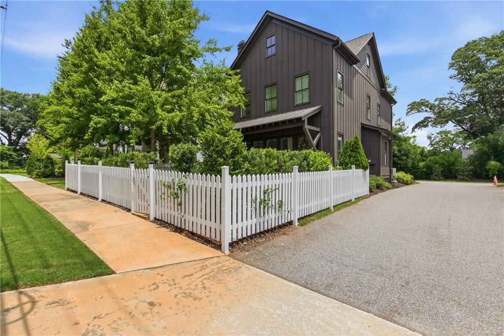 2769 Matthews Street SE, Smyrna, GA 30080
