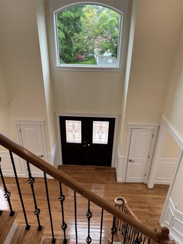 114 Maytime Drive, Jericho, NY 11753