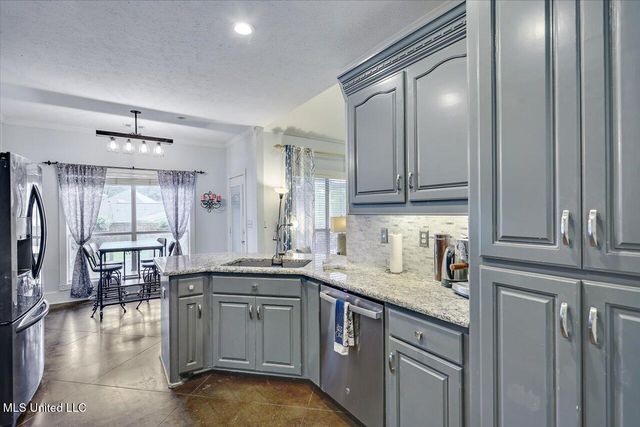 118 Pine Ridge Circle, Brandon, MS 39047